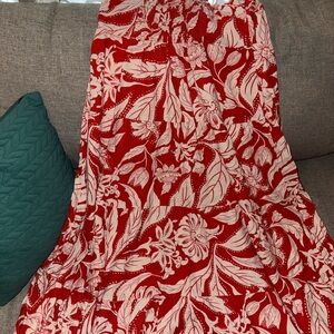 Floral Red and White Women's dress Large